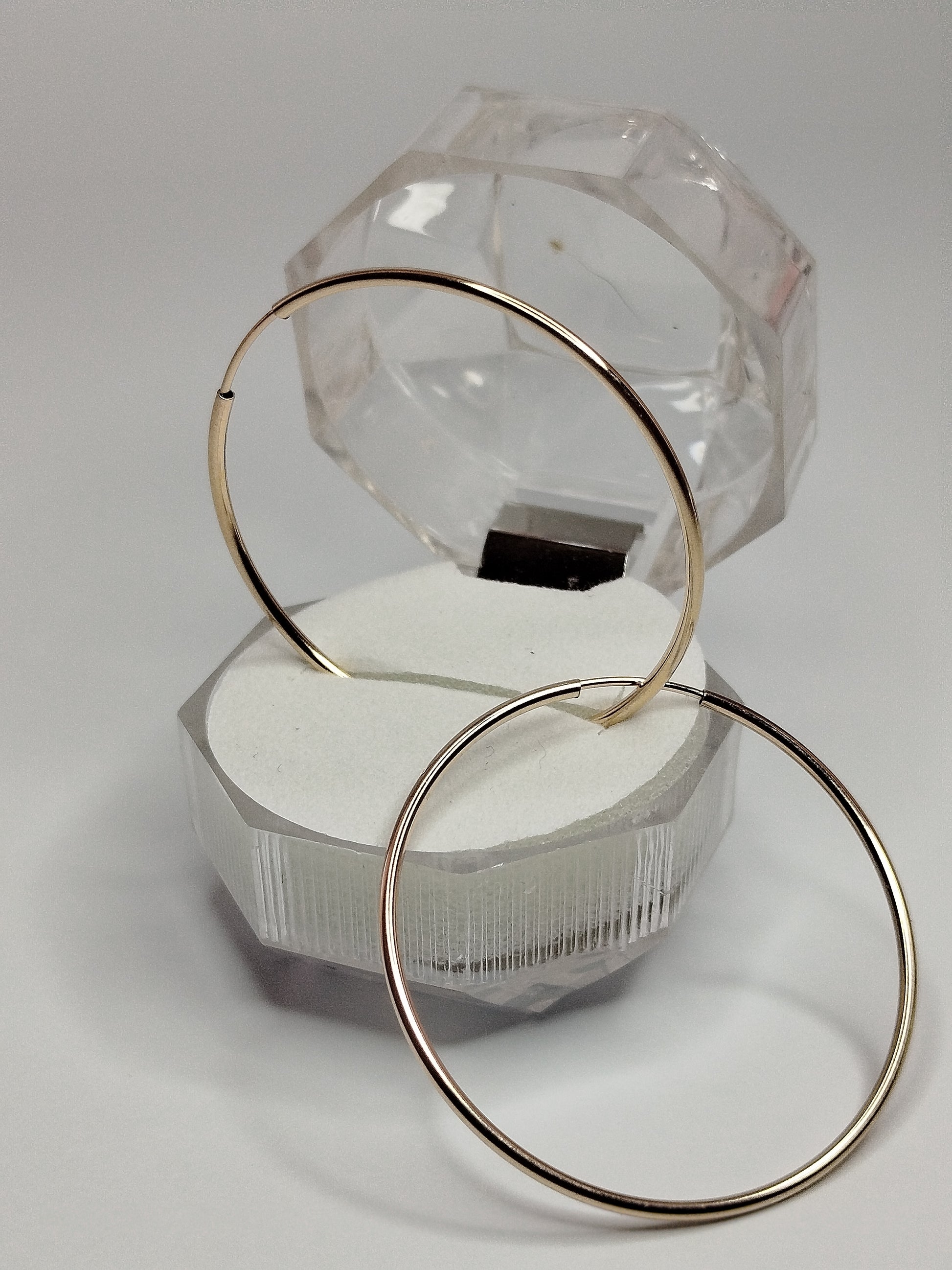 Aros tubos de oro 14k