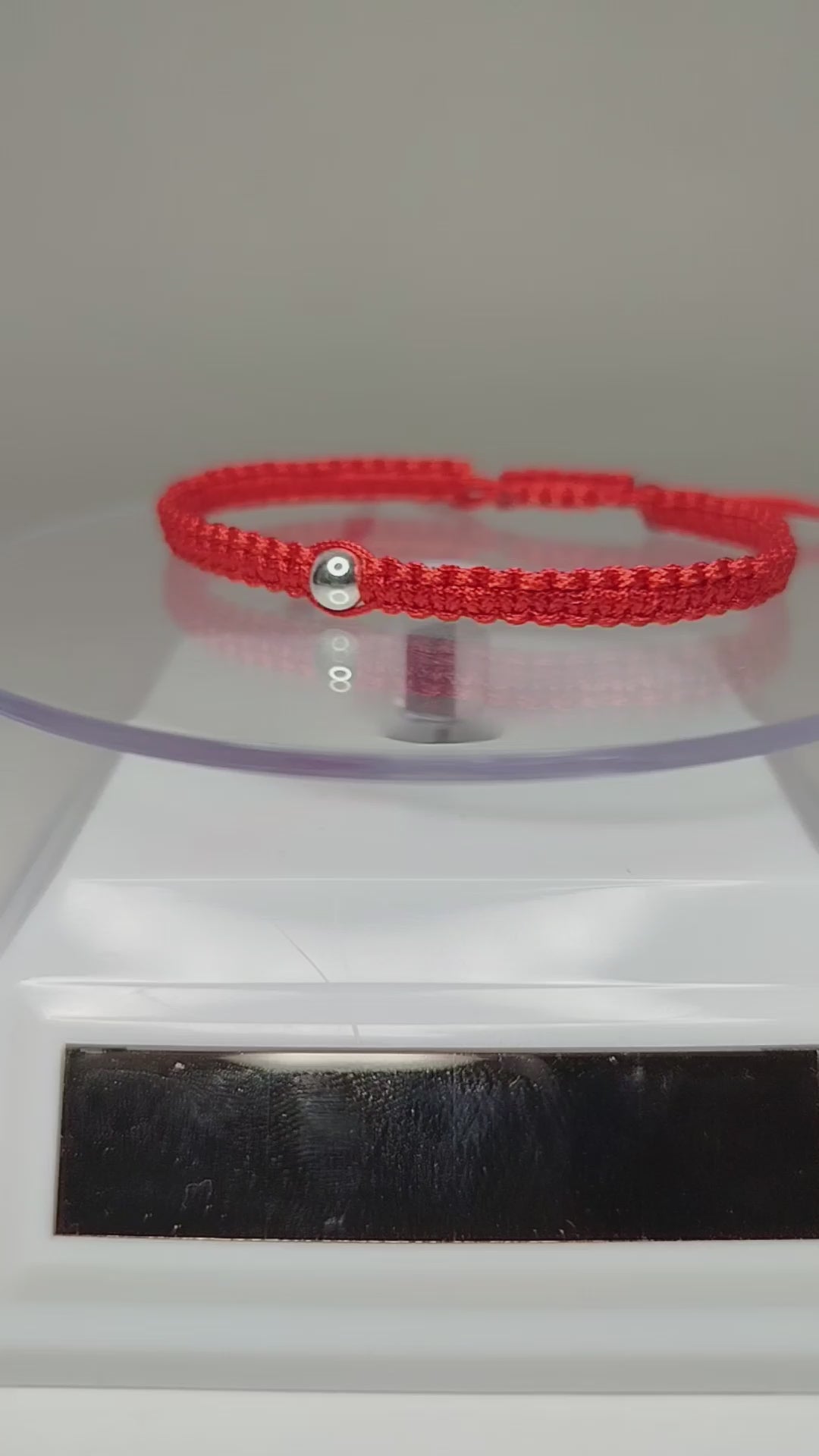 Pulsera de hilo rojo con 3 pelotitas de plata 950