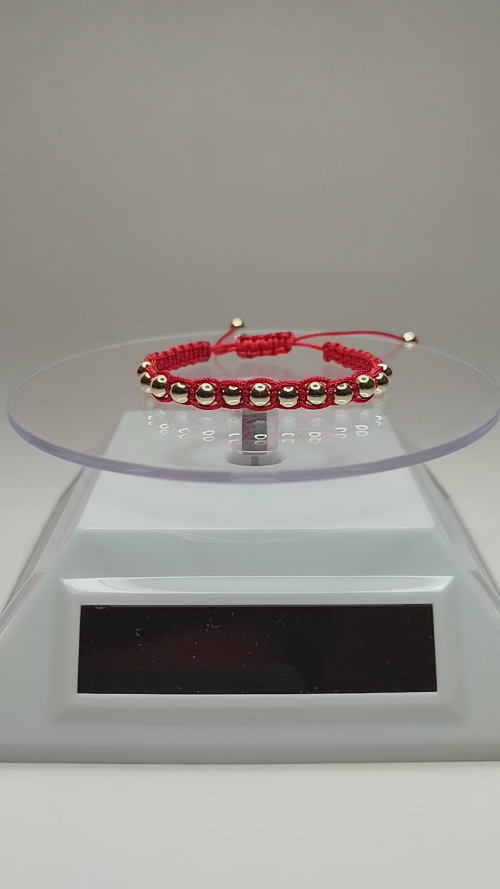 Pulsera de hilo rojo con 15 pelotitas de oro 14k / oro 18k (para niñ@s)