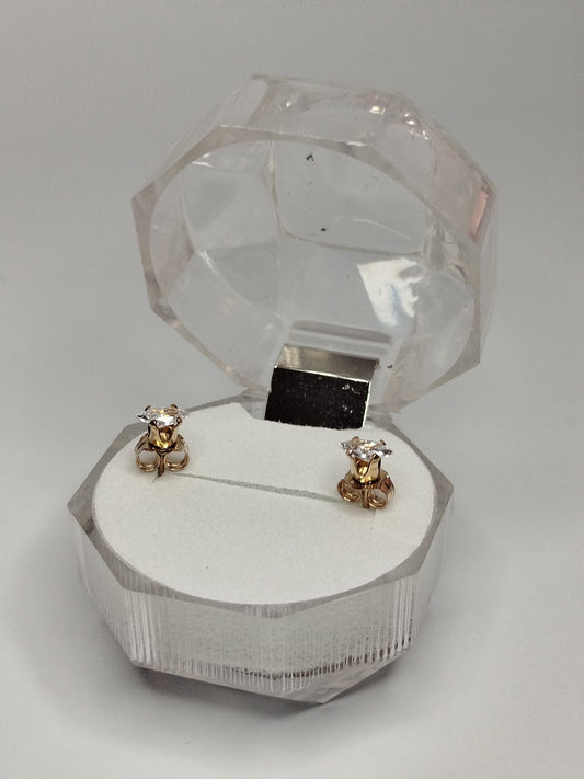 Aros de oro 14k con piedra cristal