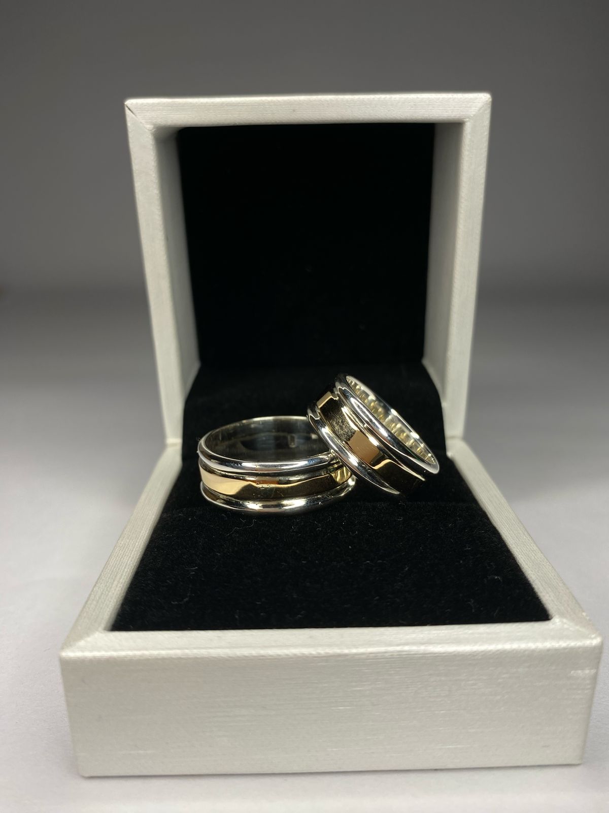 Argollas caña plata con oro